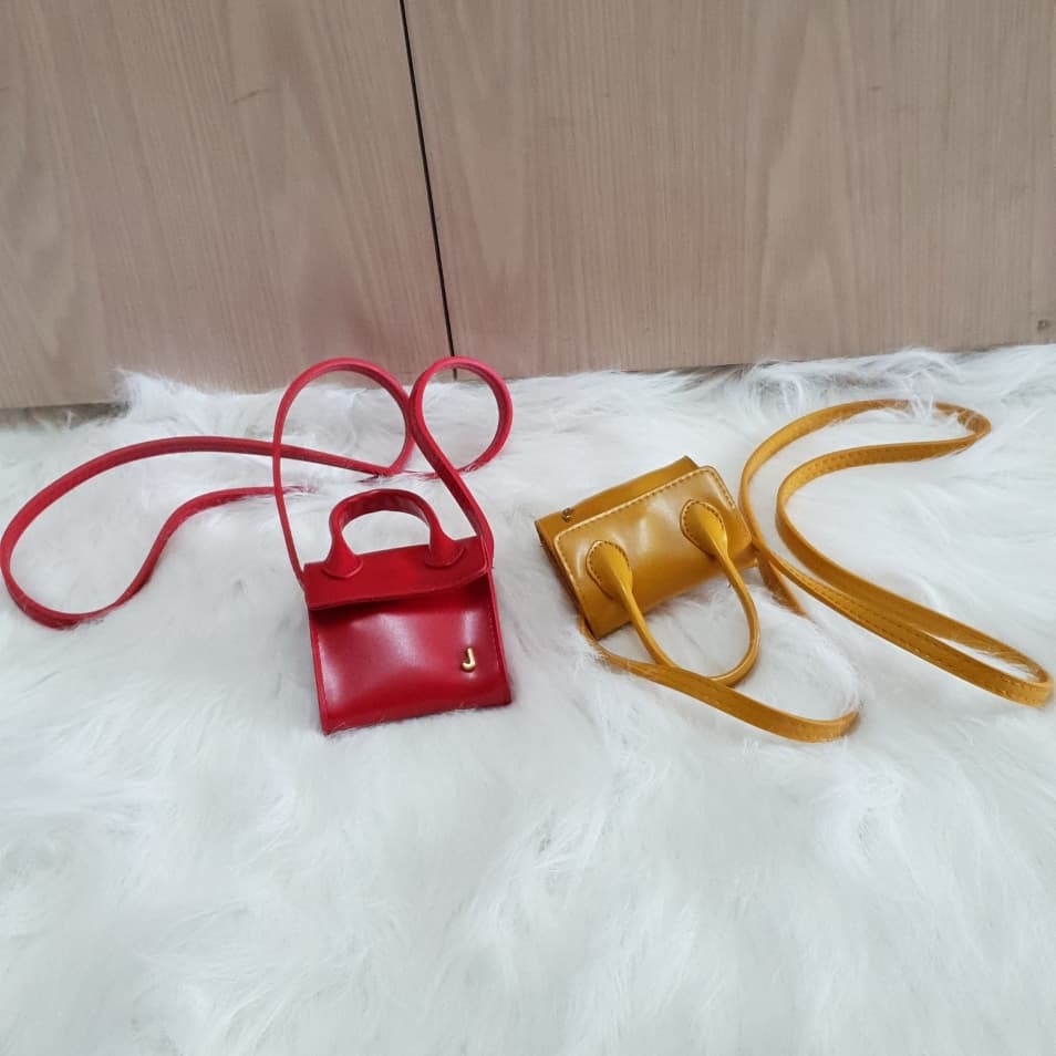 jacquemus* style small sling bag