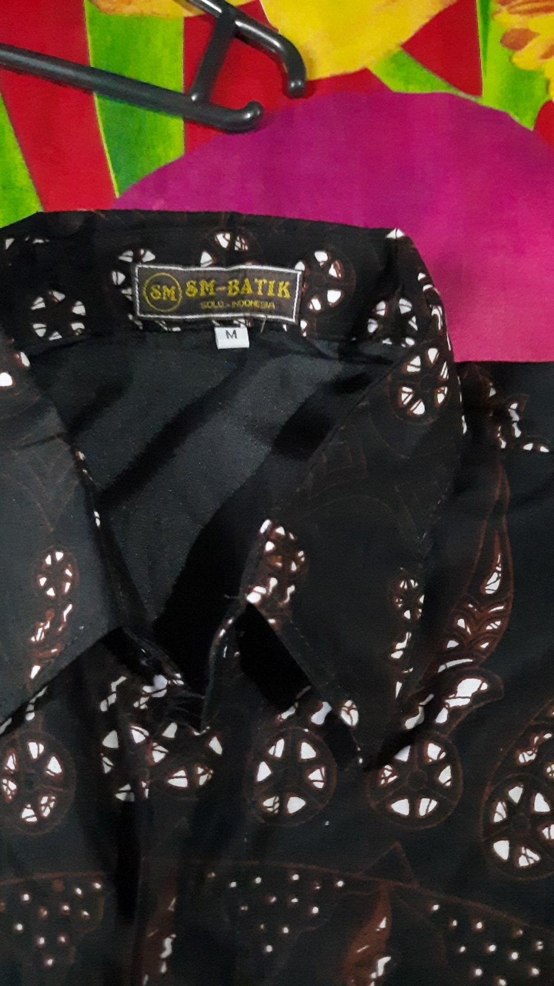 Batik Solo Kemeja Batik Pendek Sinaran Hitam Sm Batiksoloamanah 130.000