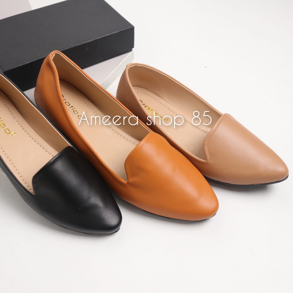 Sepatu Flatshoes Wanita Loafer Polos Gratica MI 08