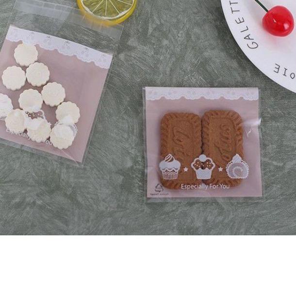

♥ 100pcs PLASTIK COOKIES OPP 10x10 MOTIF CUPCAKE ←