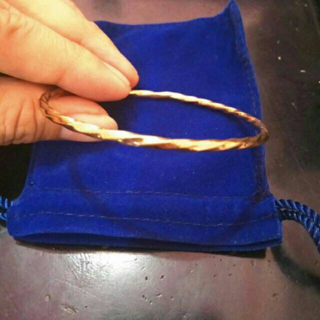 Gelang tangan swasa