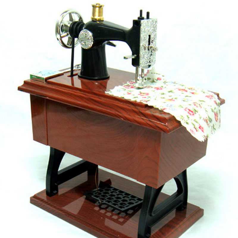 AIBOULLY Musical Box Kotak Musik Bentuk Miniatur Mesin Jahit - YL1010