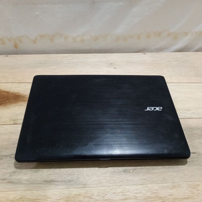 casing case laptop acer z1402