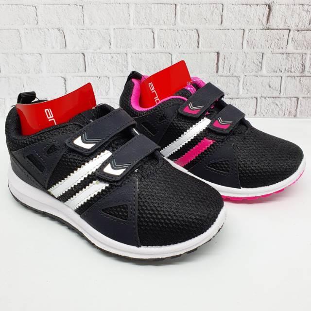 Sepatu Sekolah Anak ANDO RENATTA VELCRO (29-32)