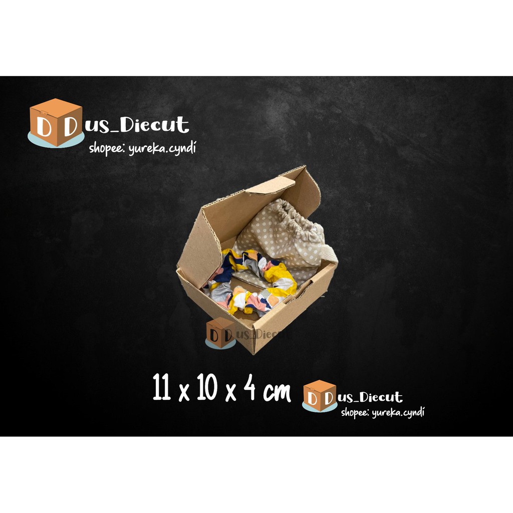 

Kardus die cut uk. 11x10x4 cm (model box pizza)