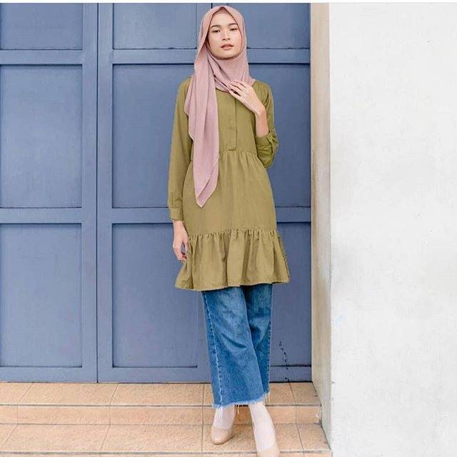 Zaza Blouse Lime S  by Vanilla Hijab