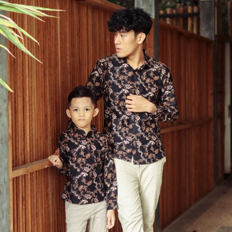 BatikBule Kemeja Batik Couple Ayah Anak Motif Casual warna Hitam &amp; Biru