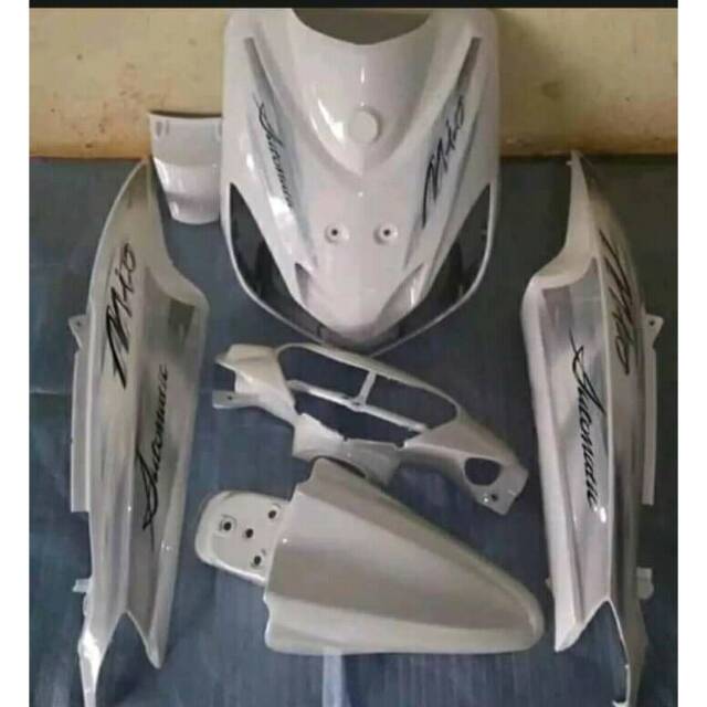 Full body halus mio smile putih