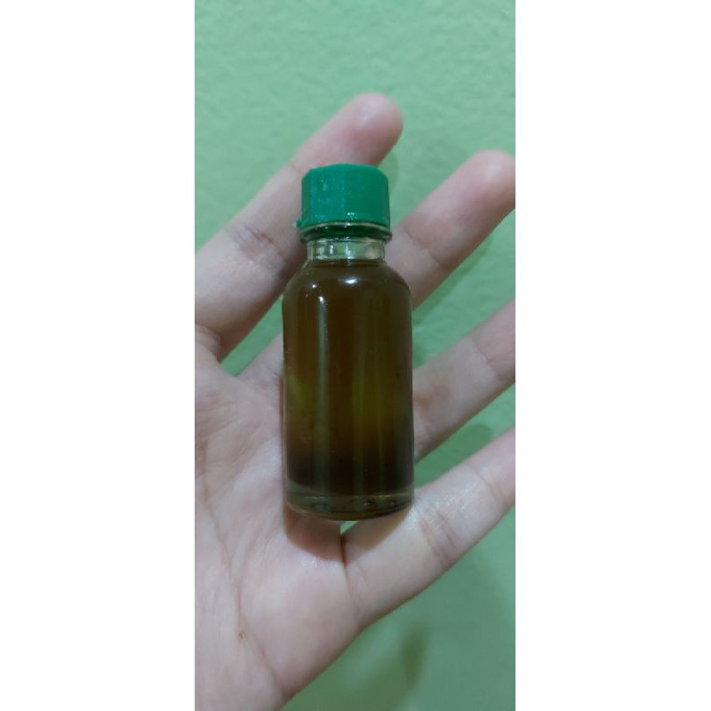 Minyak Mahkota Dewa (minyak oles, minyak tradisional)