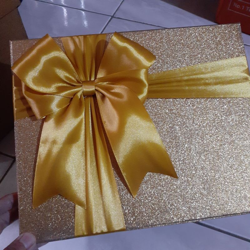 Kotak Kado Hampers Box Kuning Gold bisa custom ukuran