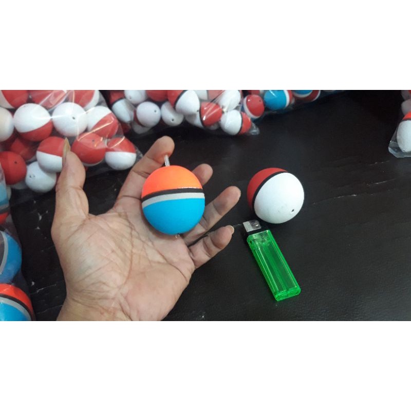 Pelampung busa bolong besar