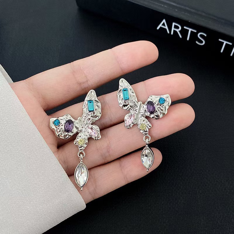 Anting Gantung Panjang Tusuk Gaya Korea Aksen Berlian Imitasirumbai Bahan Silver 925 Untuk Wanita