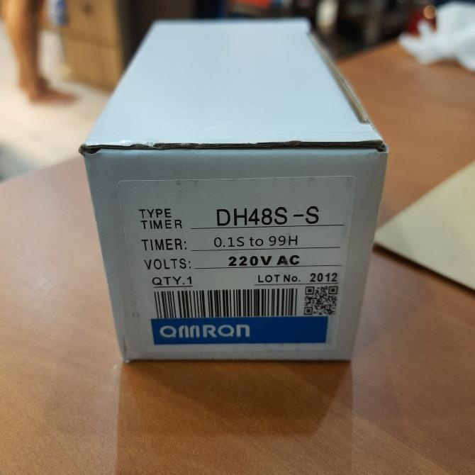 OMRON DH48S-S RELAY TWIN COUNTER DH48S