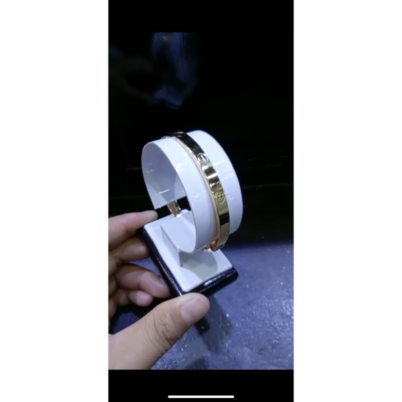 gelang cartier kadar 750