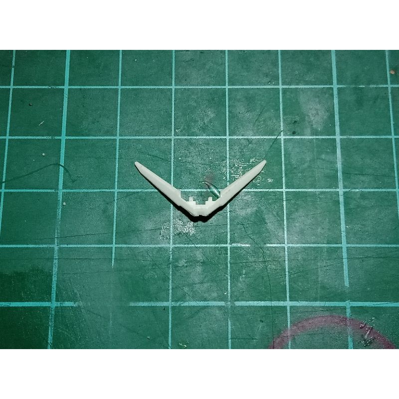 Gundam RG Freedom V-Fin Part E1 29