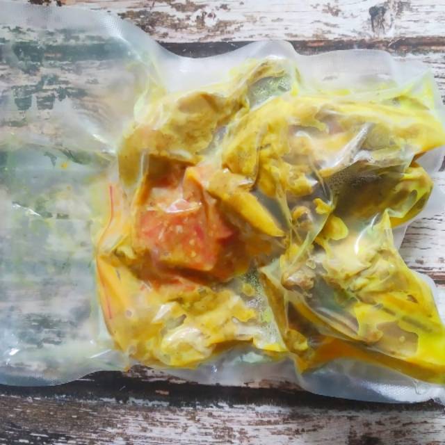 

Ayam Ungkep Lengkuas