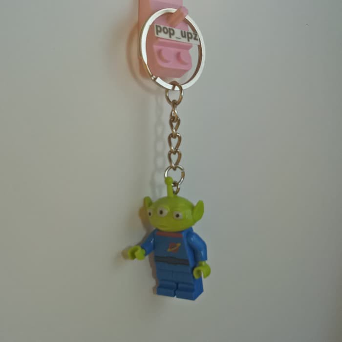 gantungan kunci lego alien toy story minifigure keychain