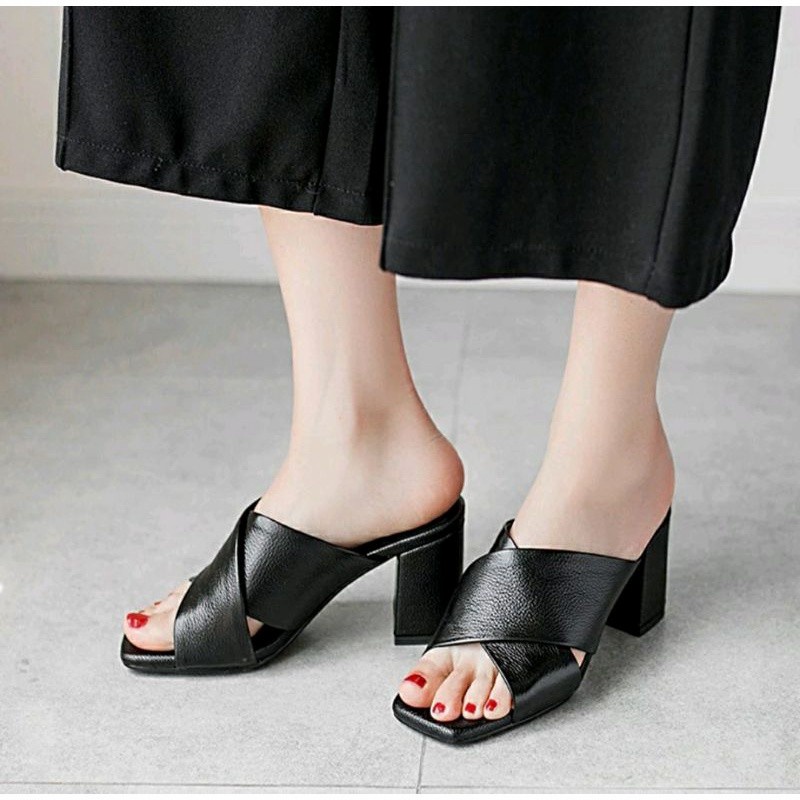 Sandal Heels Wanita Selop Hak 7cm Hitam - Sandal Heel Ukuran Besar 41-42-43-44-45 sendal ukuran jumbo heels pesta formal kondangan ibu2 arisan