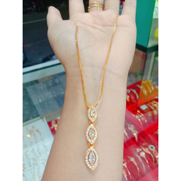 KALUNG SUSUN DIAMOND LOOKS PERMATA PUTIH ANTI KARAT