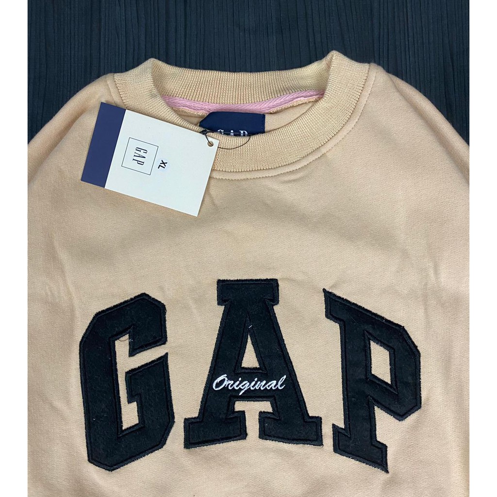 crewneck GAP 5 warna