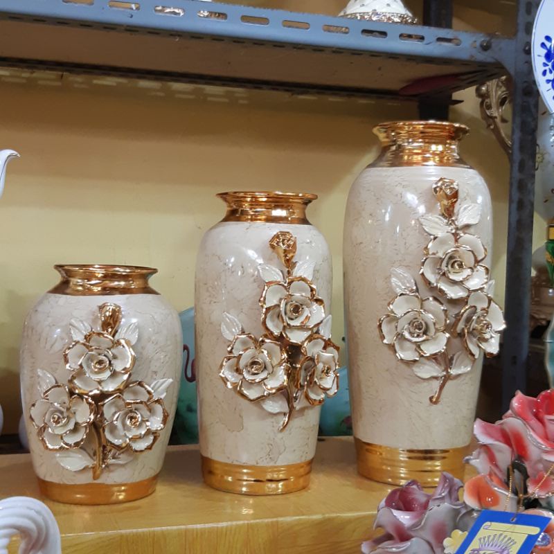 3 Pcs guci bentuk botol warna krem konbinasi gold Pajangan lemari kaca Hiasan lemari sudut Hiasan le