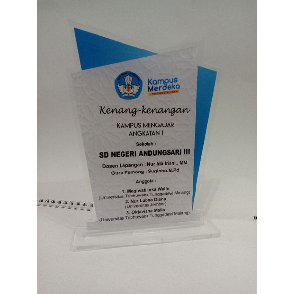 

PLAKAT KAMPUS MENGAJAR || Plakat Akrilik Murah