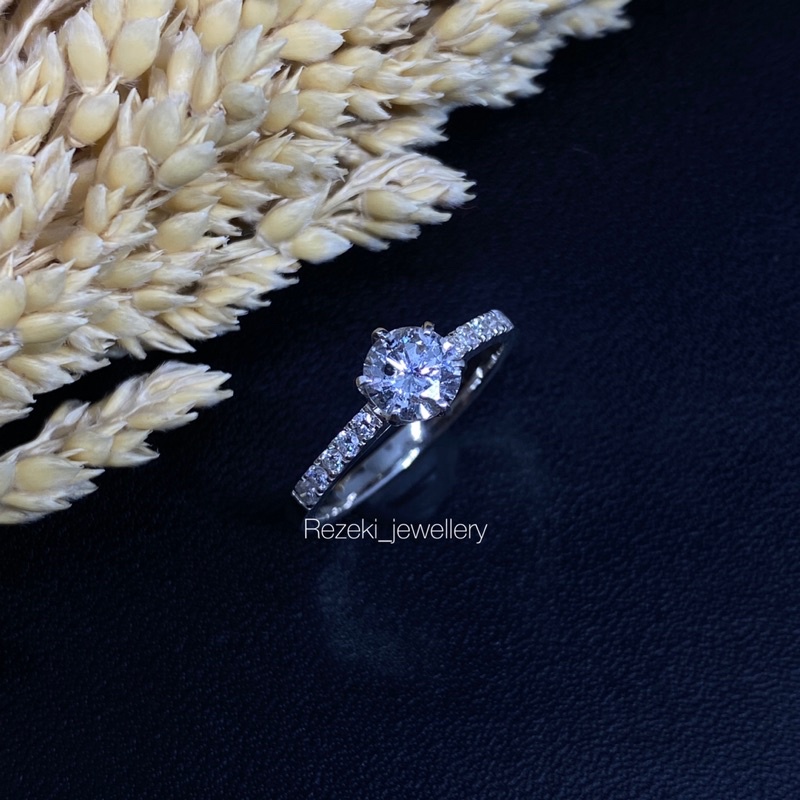 cincin solitaire emas putih berlian cincin berlian cewe
