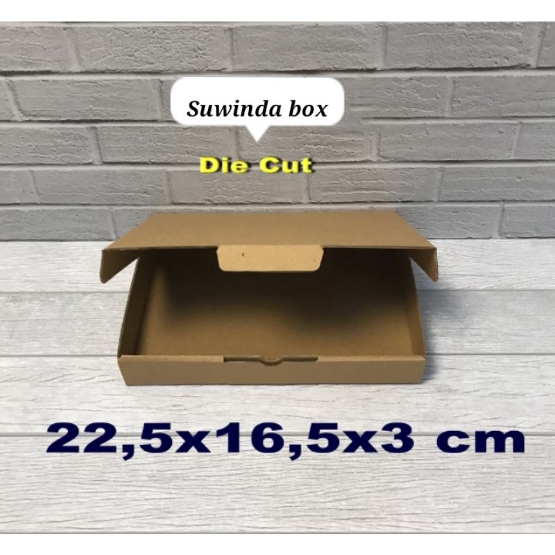 

KARDUS/KARTON/BOX Uk.22,5x16,5x3 cm .....model kardus pizza