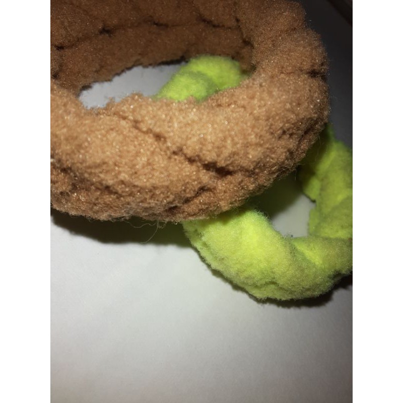 (Preloved) Ikat Rambut Stroberi 2