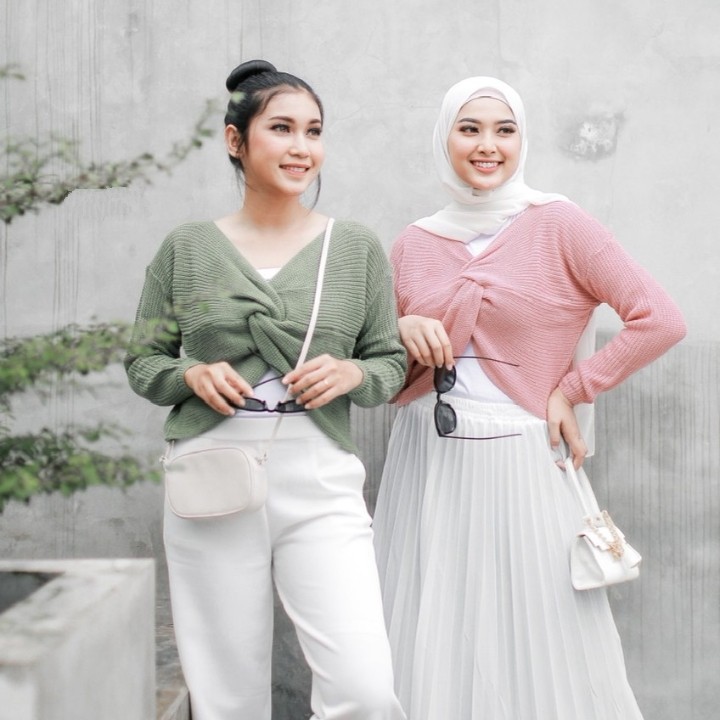 ELZETTA CARDIGAN RAJUT SILANG LILIT / TITIES SWEATER