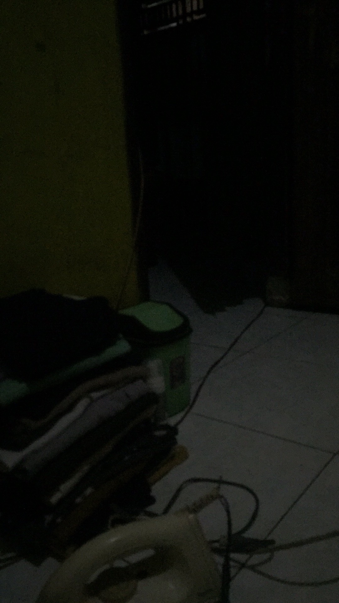 Cleanzie Power Clean Cairan Ajaib Pembersih Keramik Kamar Mandi Toilet + Bonus Kuas , Sarung Tangan