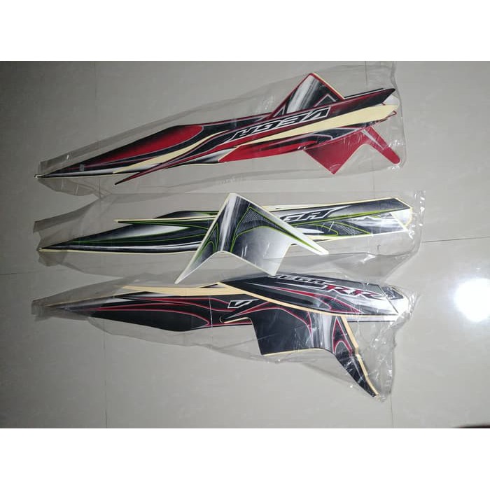 Stiker Bodi &amp; Lis Body &amp; Striping Vega RR 2013