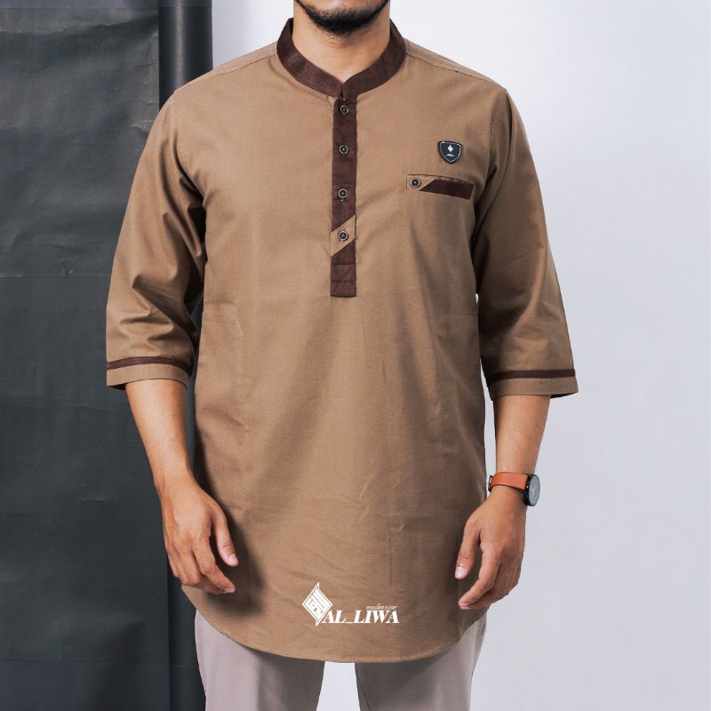 koko kurta pria lengan 3/4 berkualitas aldarta original Al_liwa warna mocca ukuran M L XL