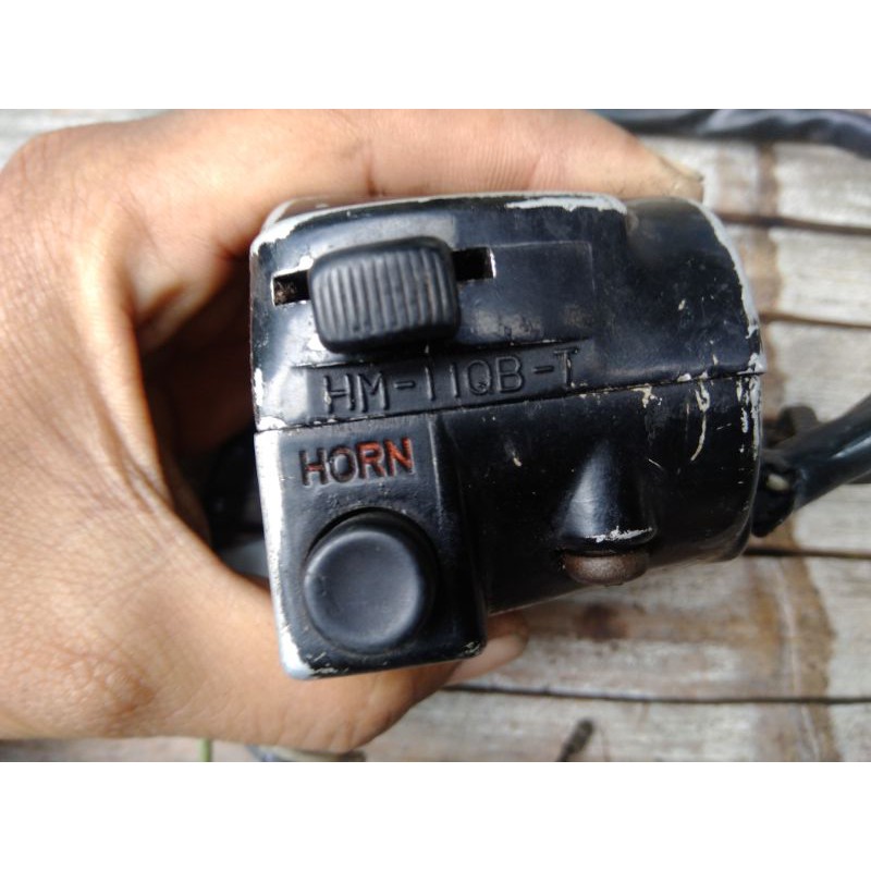 holder kiri honda gl 100 ori