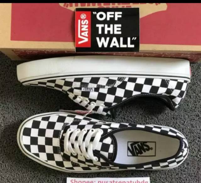 SEPATU43 VANS AUTHENTIC FULL BLACK HITAM POLOS WHITE PUTIH OLDSKOOL ERA