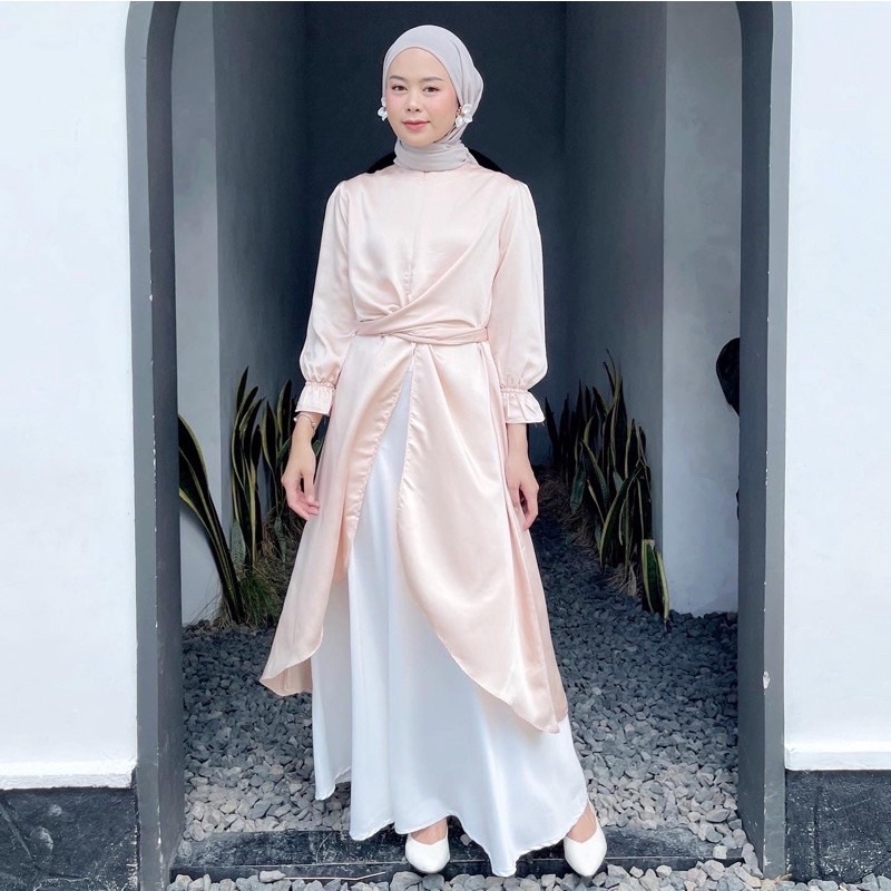 CATLYN TUNIC NUDEGOLD NURAA LABEL LEBARAN PREMIUM 2022