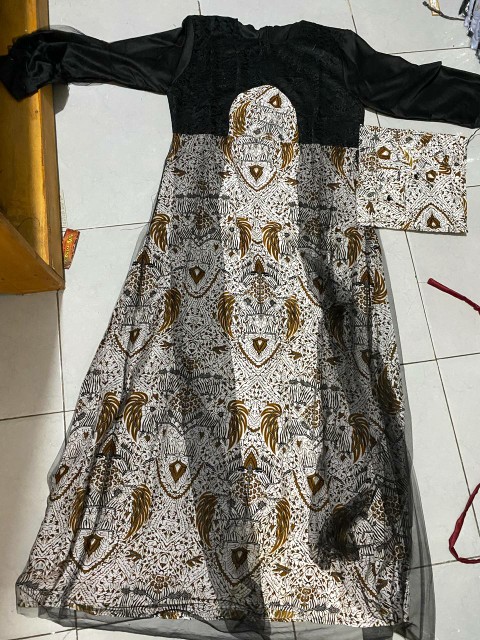 Couple Batik Terbaru 2021 Brukat Premium Sarimbit Batik Kebaya Batik Rnb Batik Couple Keluarga