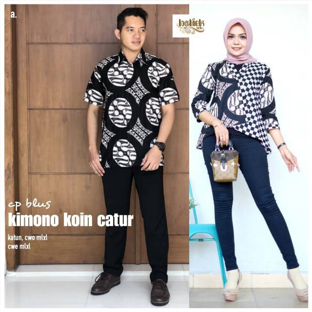 Couple Blus Kimono Koin Catur Monokrom Abu Sarimbit Atasan Batik Modern Casual Kerja Seragam Kantor