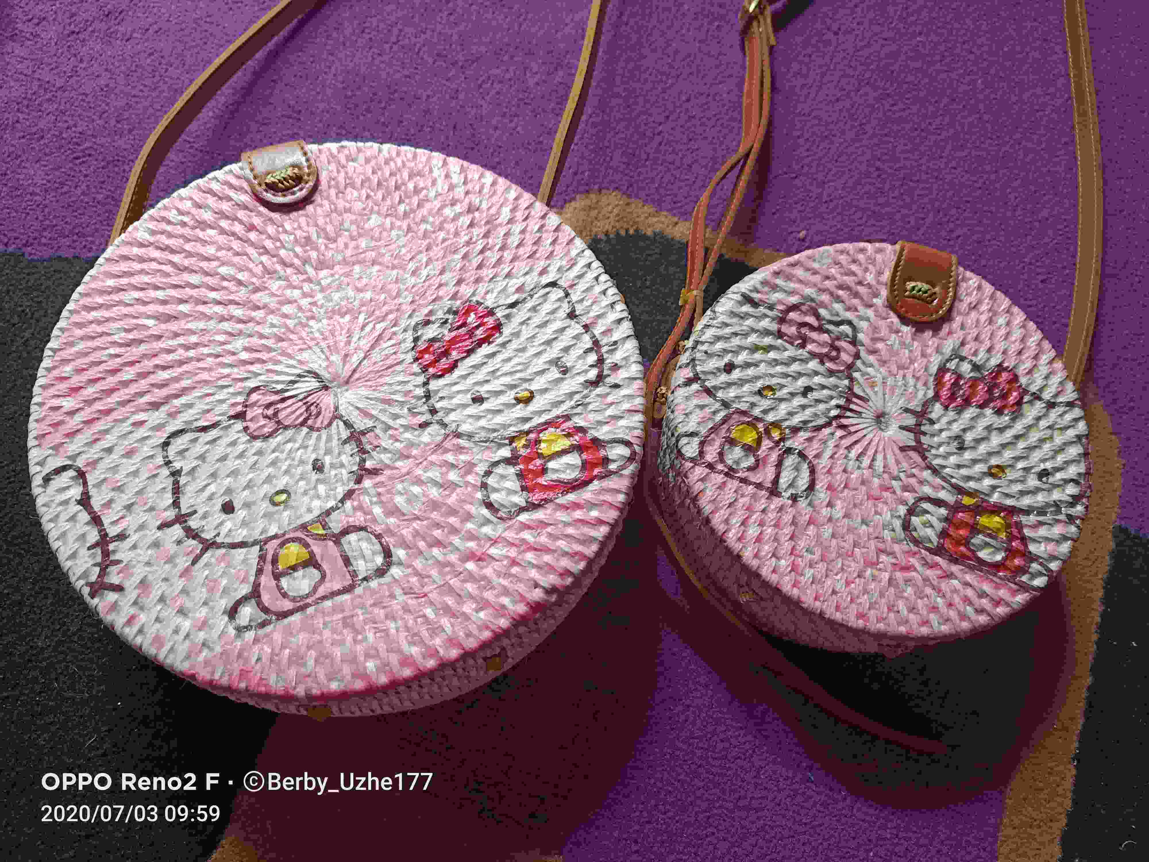 BELI 1 GRATIS 1 TAS  ROTAN  MOTIF HELO KITTY Shopee Indonesia