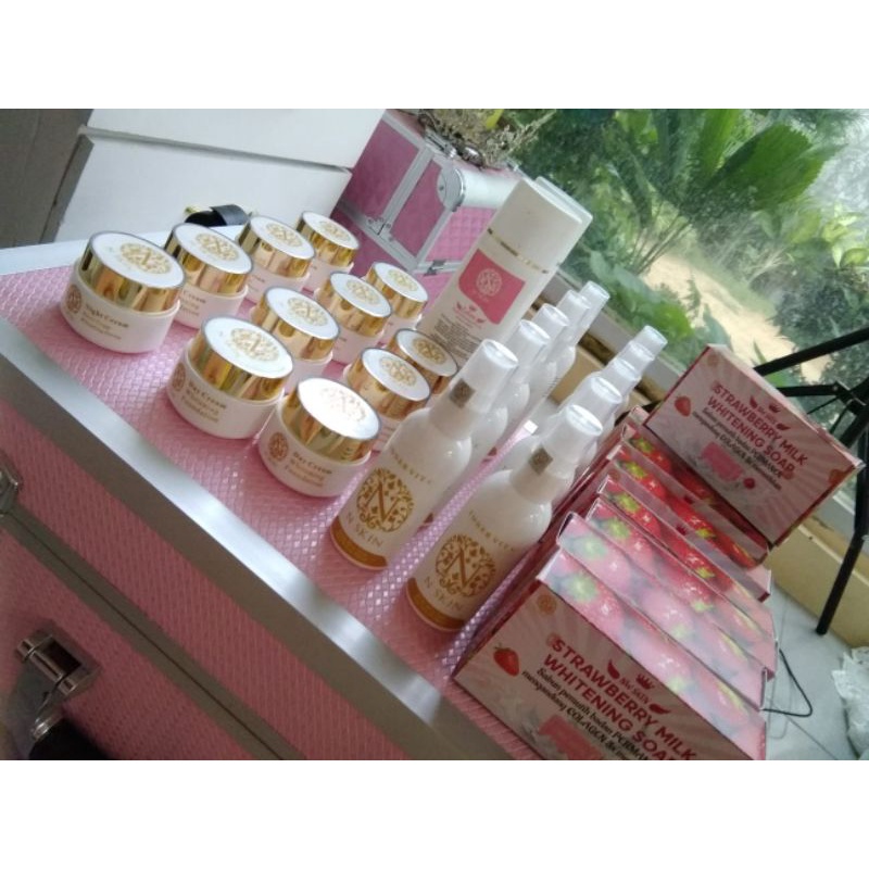 strawberry milk whitening soap& Lotion siang&malam