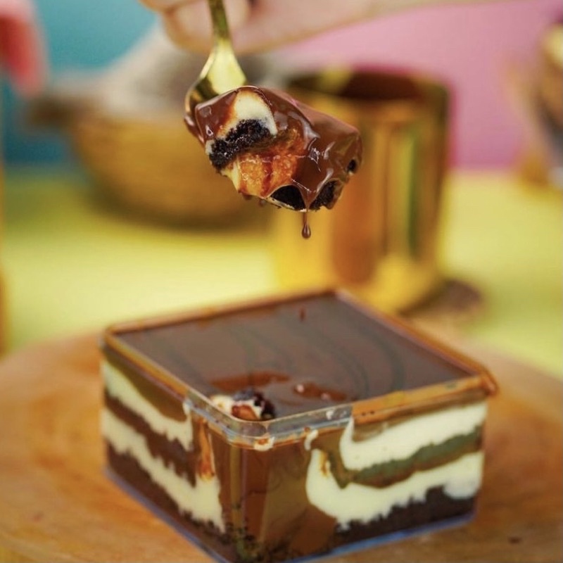 

Chocolate Salted Caramel Dessert Box