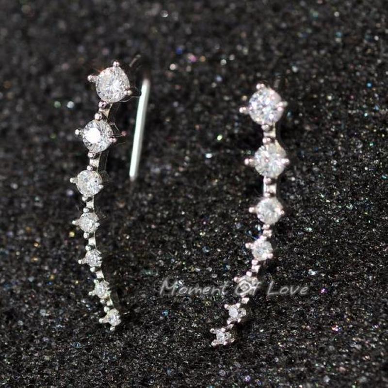 Anting Tusuk Gantung Desain Bintang Hias Berlian + Zircon Gaya Korea / Populer Berkilau Untuk Wanita