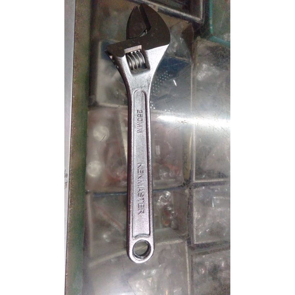 Kunci Inggris 10 inch Kenmaster / Kunci Inggris 10" Kenmaster