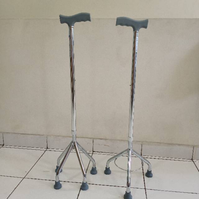 Tongkat Kaki 3 atau 4 Alat Bantu Jalan Tiga dan Empat Orang Tua Manula Sellaco