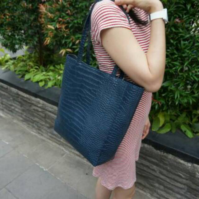 Ready stock Miniso Croco- tote bag