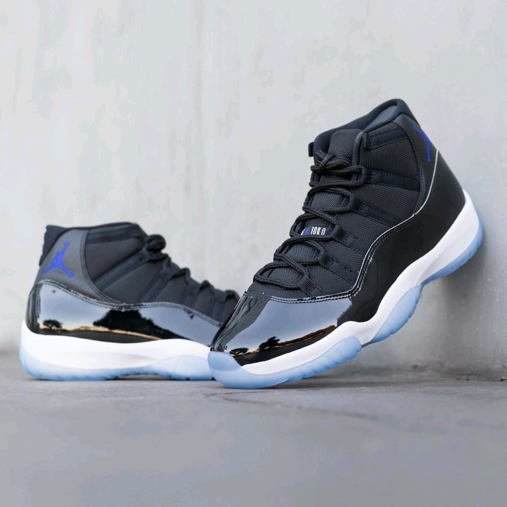 Nike jordan 11 Retro Space Jam Terbaik