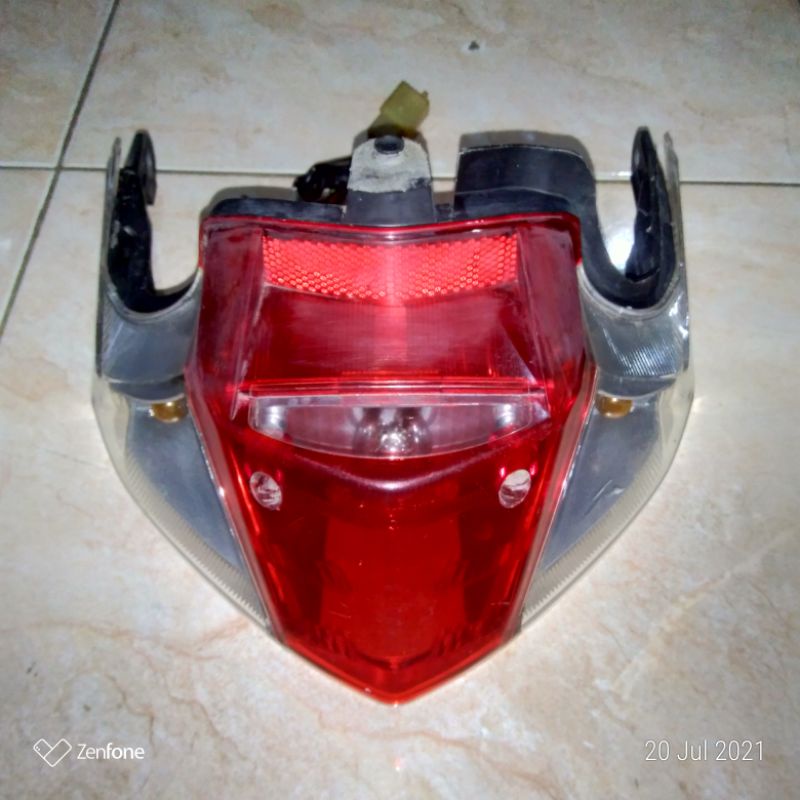 lampu stop blkng bet karbu second orsinil