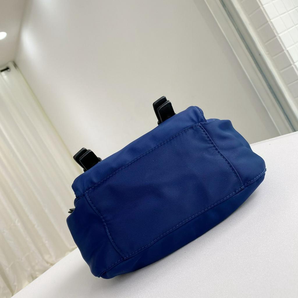 [Instant/Same Day]TB  85061  85054  Latest nylon messenger bag shoulder bag   nilong