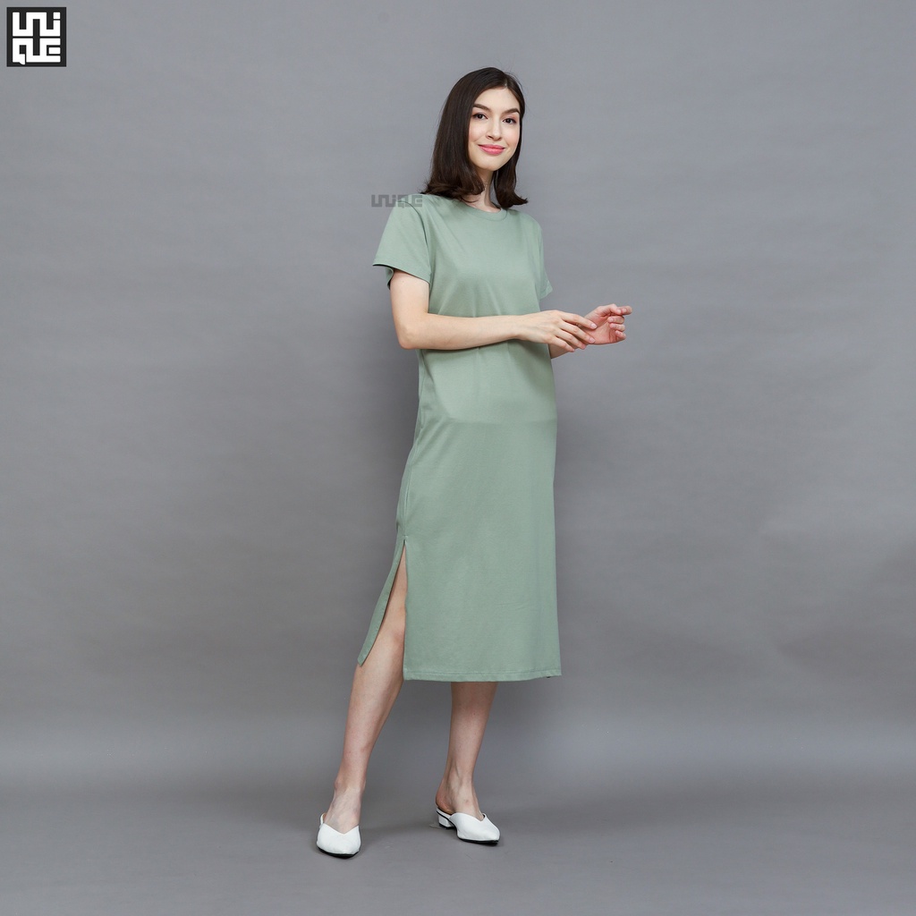 UNIQUE - (Dress Series) Kaos Polos Midi Dress With Slit