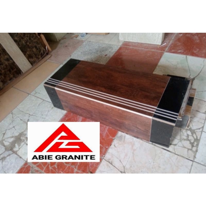 granit tangga kombinasi motif kayu 30x90 1set